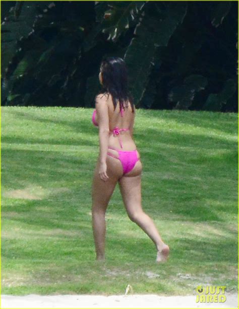 Selena Gomez Shows Off Her Beach Body In Teeny Bikini Photo