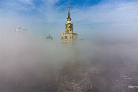 Jak powstaje smog gdzie występuje i jakie są jego skutki dla zdrowia