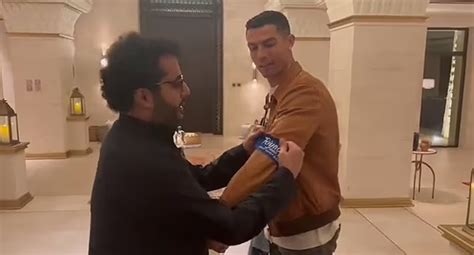 Xác nhận về Ronaldo cuộc chiến trong mơ với Messi tái h