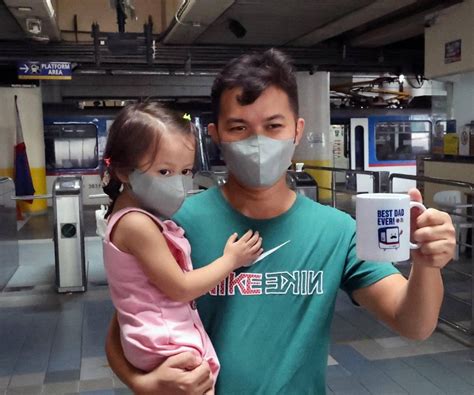 Mrt Gives Away Mugs On Father S Day The Manila Times