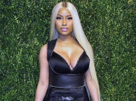 Nicki Minaj Date Mit Alexander Wang Bei Den Cfda Vogue Fashion Fund Awards Tv Today