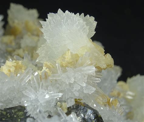 Quarzo Sfalerite Calcite Dolomite Cristalli Su Matrice Altezza