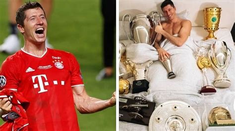 Robert Lewandowski Pozuje Ze Wszystkimi Swoimi Pucharami Tak