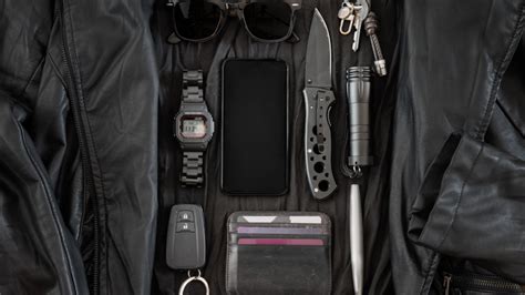 Top Everyday Carry Items Every Man Must Have Menslist