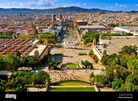 Barcelona EspaÑa Agosto 16 Vista Aérea De Barcelona España Desde