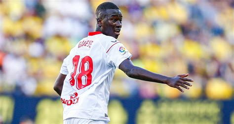 Om Mercato Du Nouveau Dans Le Dossier Pape Gueye