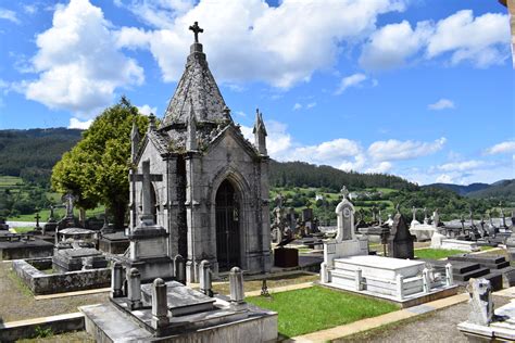 Cementerio viejo Mondoñedo Raúl Cuevas Pérez Flickr