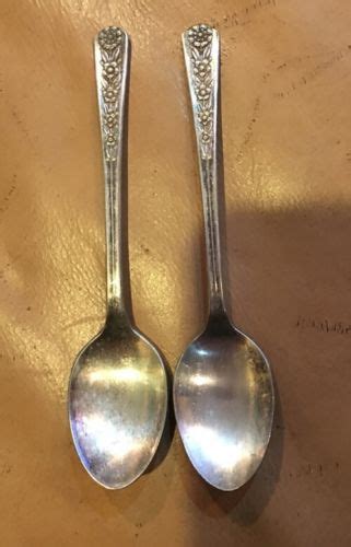 Vintage Silverplate MERIDEN SILVER PLATE Set Of 2 Demitasse Spoons