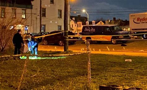 Dos Muertos Y 11 Heridos En Tiroteo En Fiesta En Pittsburgh