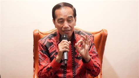 Hasto Sebut Pdip Akan Ajak Jokowi Untuk Bahas Cawapres Ganjar Pranowo