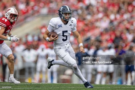 Georgia Southern Eagles quarterback Davis Brin scrambles for some ...