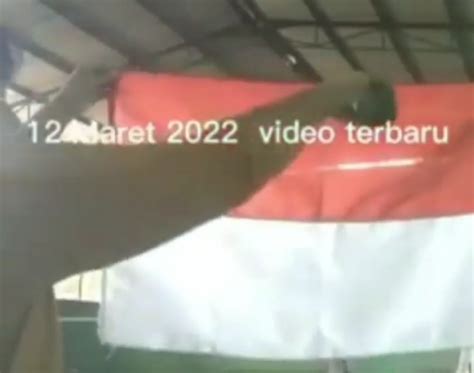 Waduh Viral Video Seorang Perempuan Bakar Bendera Indonesia