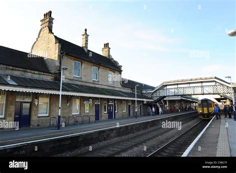 Worksop Railway Station Nottinghamshire England Uk Stock Photo Alamy