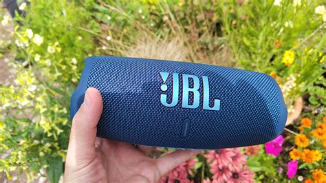 JBL Charge 5 review: a powerful and rugged portable Bluetooth speaker ...