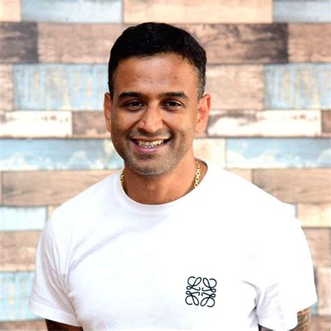 zerodha cofounder nikhil kamath  acquire  stake  nazara