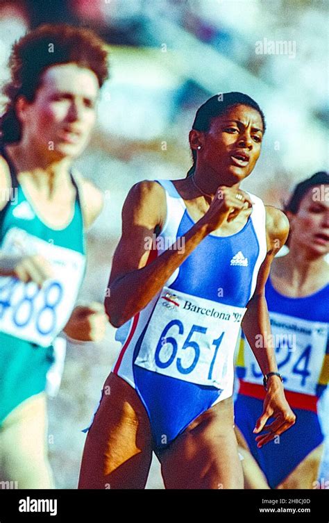 Marie-José Pérec (FRA) competing in the women's 400m at the 1992 ...