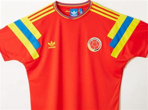 Venta Remera Adidas Roja En Stock