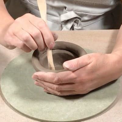 How To Make Smooth Coil Pots With And Without A Template 2024