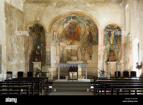 Chiesa Di San Pietro In Mavino Interieur Sirmione Gardasee