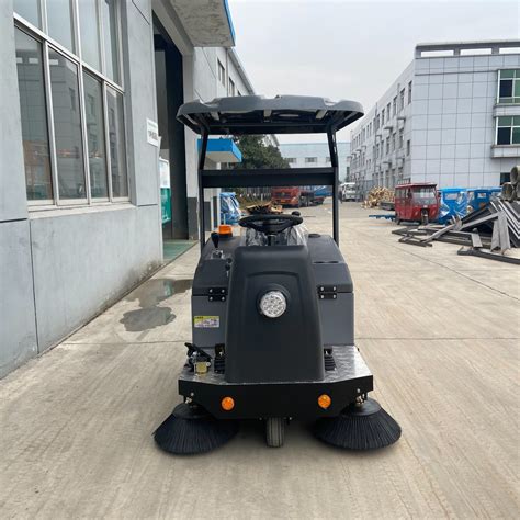 3 Wheel Open Mini Streetroad Sweeper Of Thickened Sheet Metal China