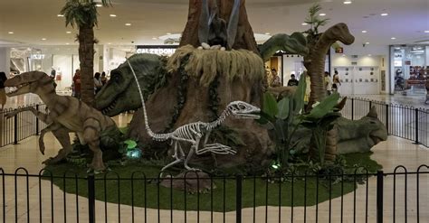 Últimos días para visitar La isla de los dinosaurios en intu Xanadú