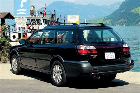 Subaru Legacy Outback images (4 of 7)