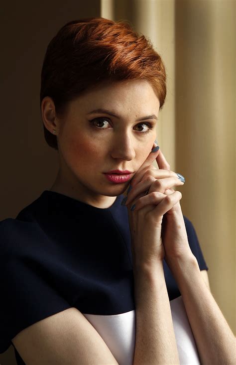 Karen Gillan Short Hair Styles Short Red Hair Hair Styles