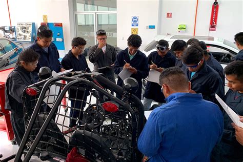 INGENIERIA EN SISTEMAS AUTOMOTRICES BUAP Autoservicio BUAP