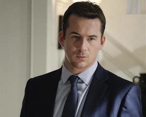 Revenge’ Season 4: Is Barry Sloane Leaving as Aiden? | TVLine