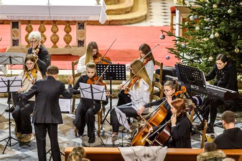 Šibenski U crkvi sv Frane održan koncert u povodu 40 rođendana