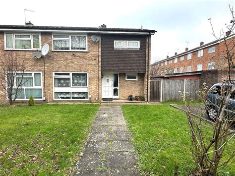 3 Bed Semi Detached House For Sale In Pastures Way Lewsey Farm Luton