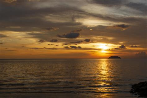 Sunset At The Beach Tanjung Aru Beach Kota Kinabalu Borneosabah