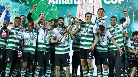 Sporting vence Benfica e conquista Taça da Liga UEFA Champions League