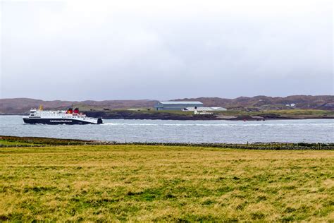 Mv Loch Seaforth Passes Arnish Point Lighthouse Caledonian Flickr