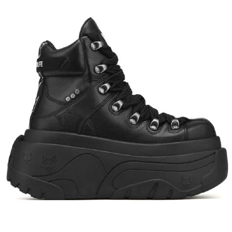 Giày Naked Wolfe Radiant Black Leather Jordan