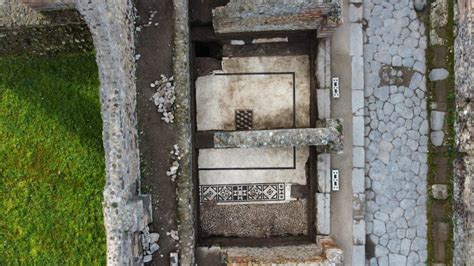 Abandoned mosaic flooring found at Roman Pompeii | HeritageDaily ...