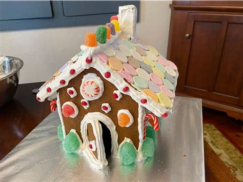 How To Make A Gingerbread House Gingerbread House 2022