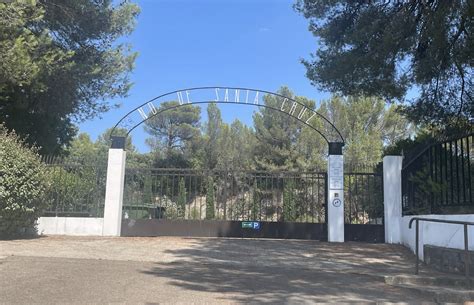 Nîmes le sanctuaire Notre Dame de Santa Cruz Carnets de balades 2025