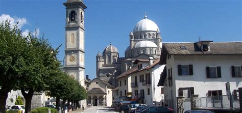 Pellegrinaggio Al Santuario Della Madonna Del Sangue Di Re