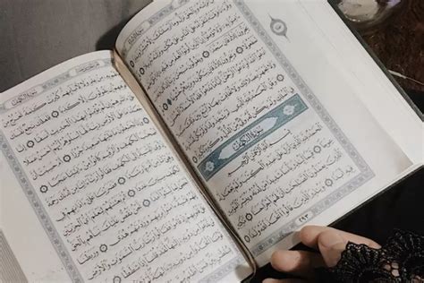 Baca Malam Ini Surat Al Kahfi Lengkap Dengan Tulisan Arab Latin Dan