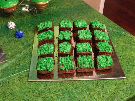 Minecraft Grass Brownies Minecraft Party Minecraft Party