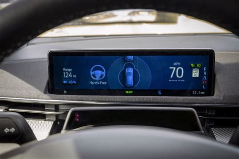 Ford Introduces BlueCruise Hands-Free Driving System - Motor Illustrated