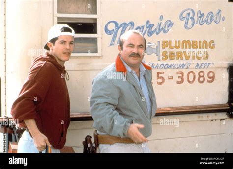 Super Mario Brothers John Leguizamo Bob Hoskins 1993 Stock Photo Alamy