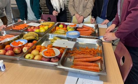 On D Guste Au Restaurant Scolaire Lyc E Alain Fournier