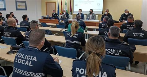 Cuatro Agentes De La Polic A Local De Chiclana Obtienen La Titulaci N