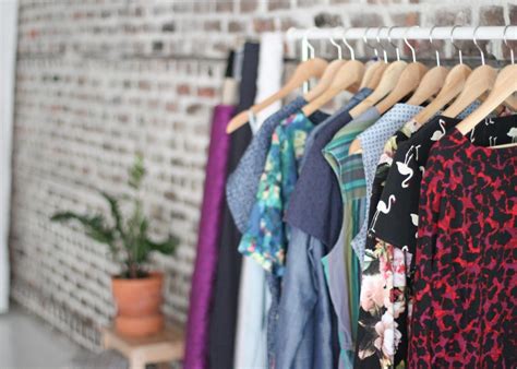 important  choose   fabric   clothes