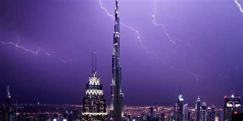 Watch Incredible Footage Of Thunder And Lightning In Dubai Emirates