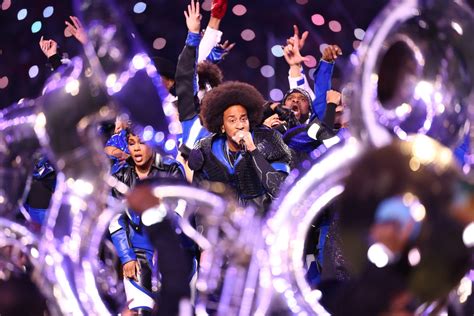 Super Bowl halftime show: See Usher’s best photos from Sunday’s show