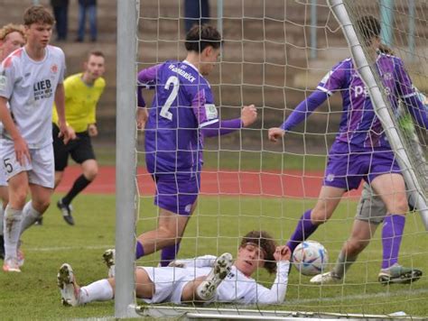 Gegen Fc St Pauli Vfl U Gibt Zwei Tore F Hrung Aus Der Hand Noz