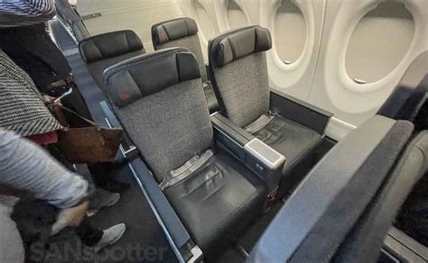 Just look at how awesome Air Canada A220-300 business class is! – SANspotter